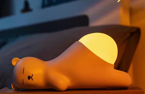 Branton Bear Bum Tap light