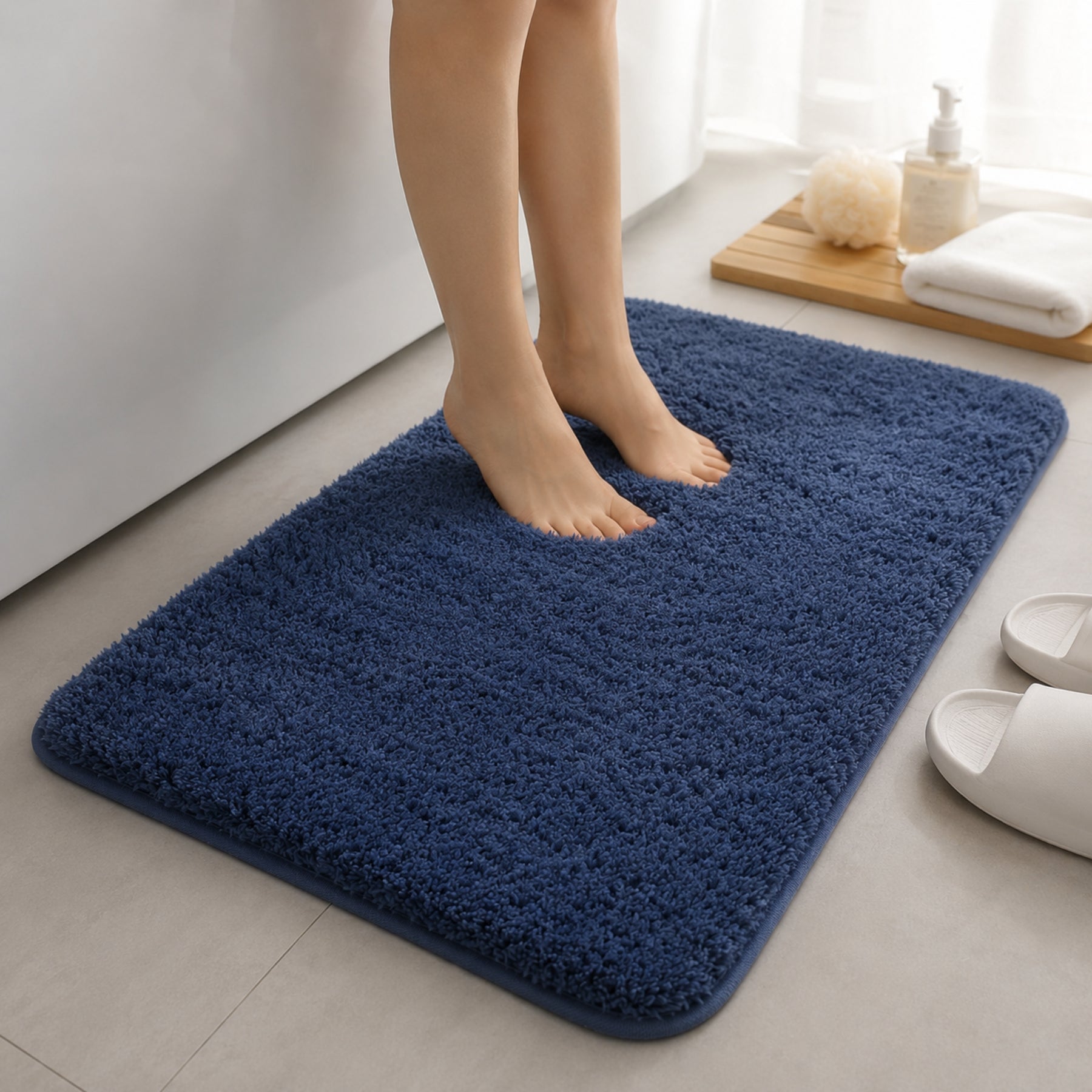 Soft Bathroom Mat with Non-Slip Bottom – Absorbent Bath Mat for Bathroom, Toilet & Shower Area