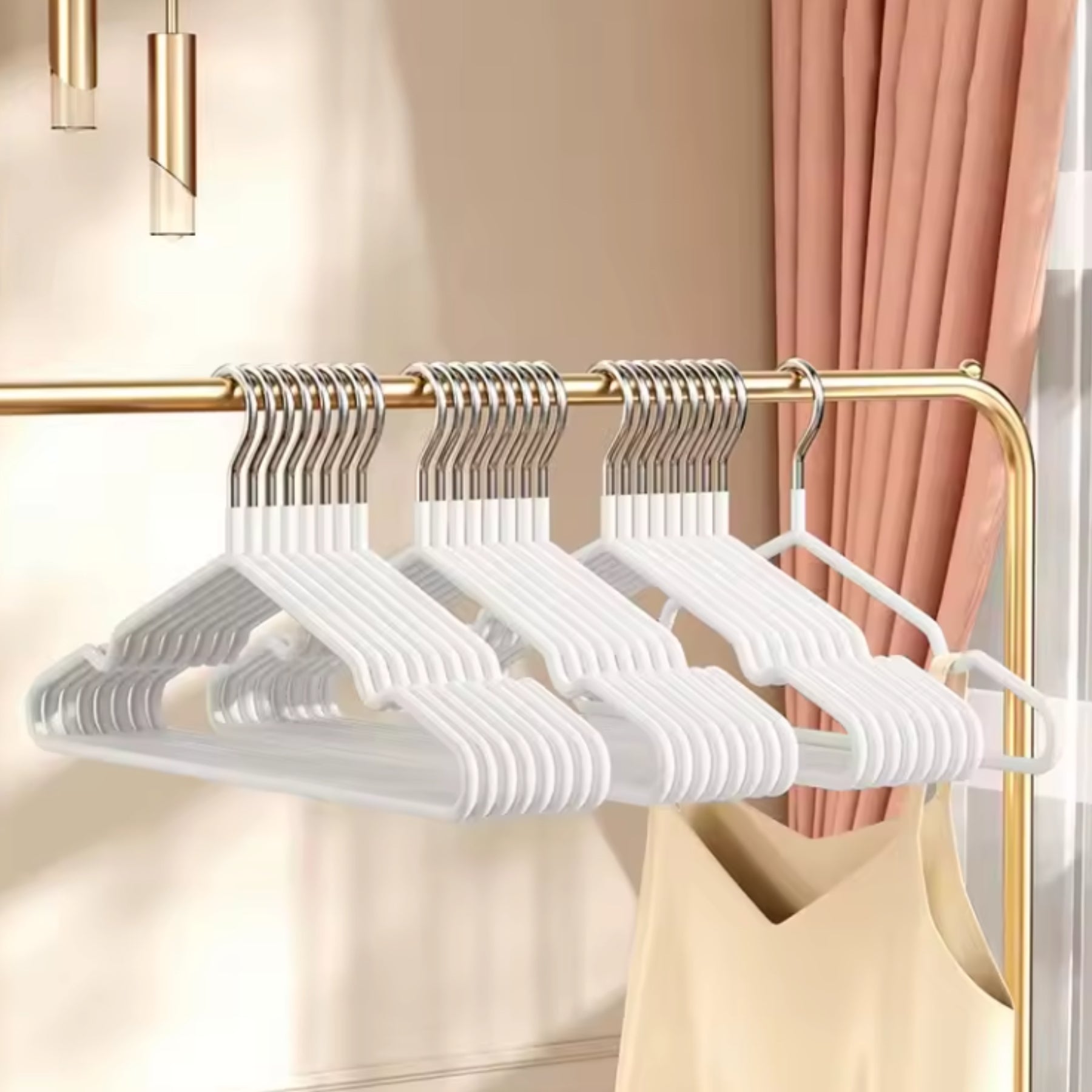 Non-Slip Clothes Hangers 10-Pack – Space-Saving Hangers for Wardrobe, Closet & Clothing Storage
